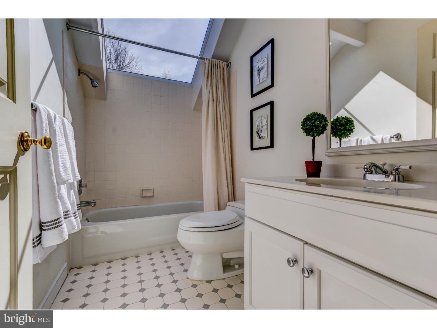 404 Chester Road Devon, PA 19333 - Photo 15 of 22