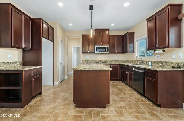 $1,030,000 | 7093 Crozet Avenue, Moorpark, CA 93021