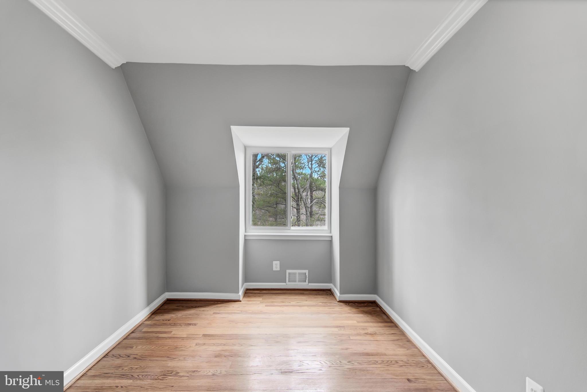 1518 Scandia Circle Reston, VA 20190 - Photo 32 of 55