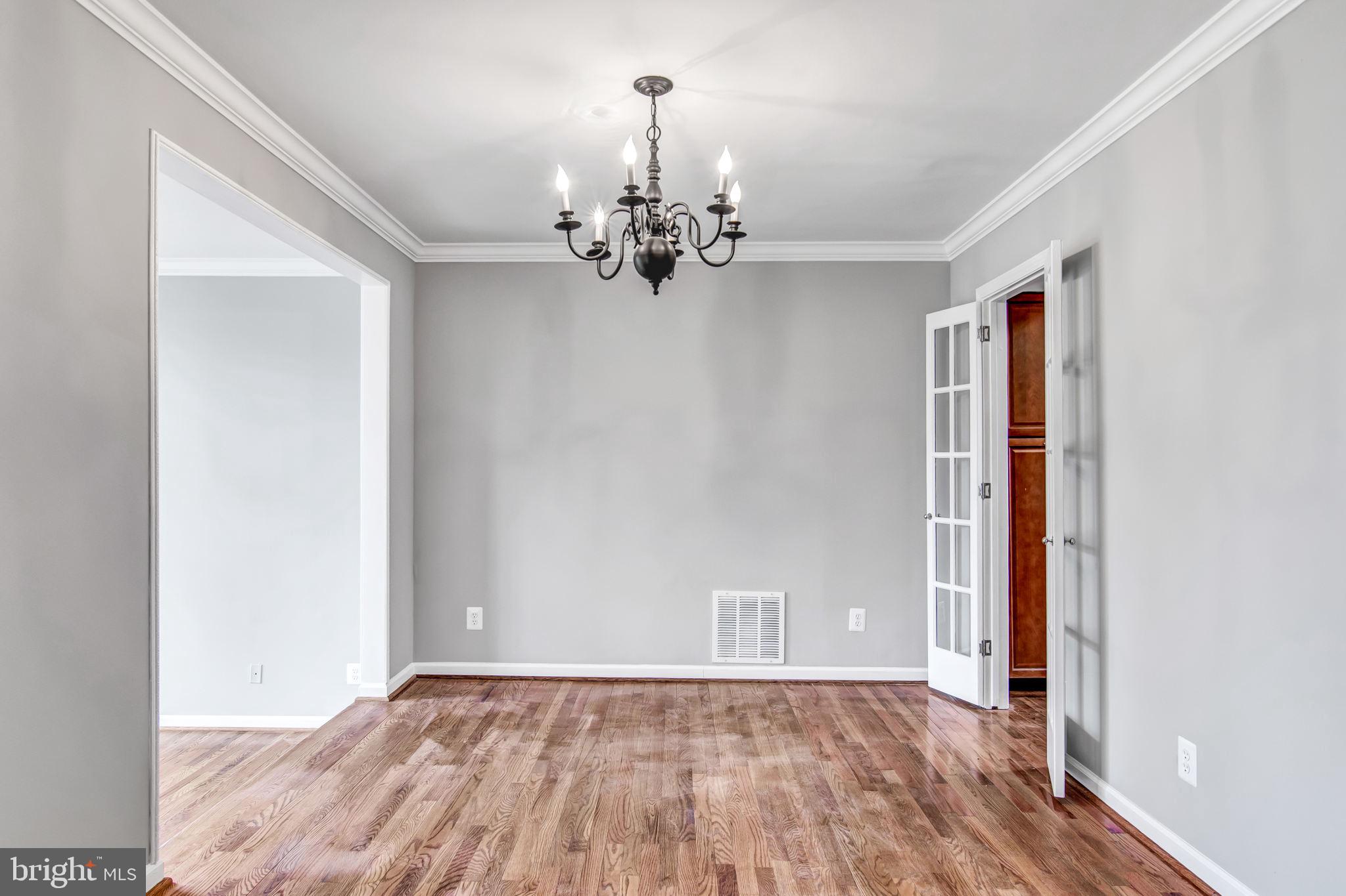 1518 Scandia Circle Reston, VA 20190 - Photo 8 of 55