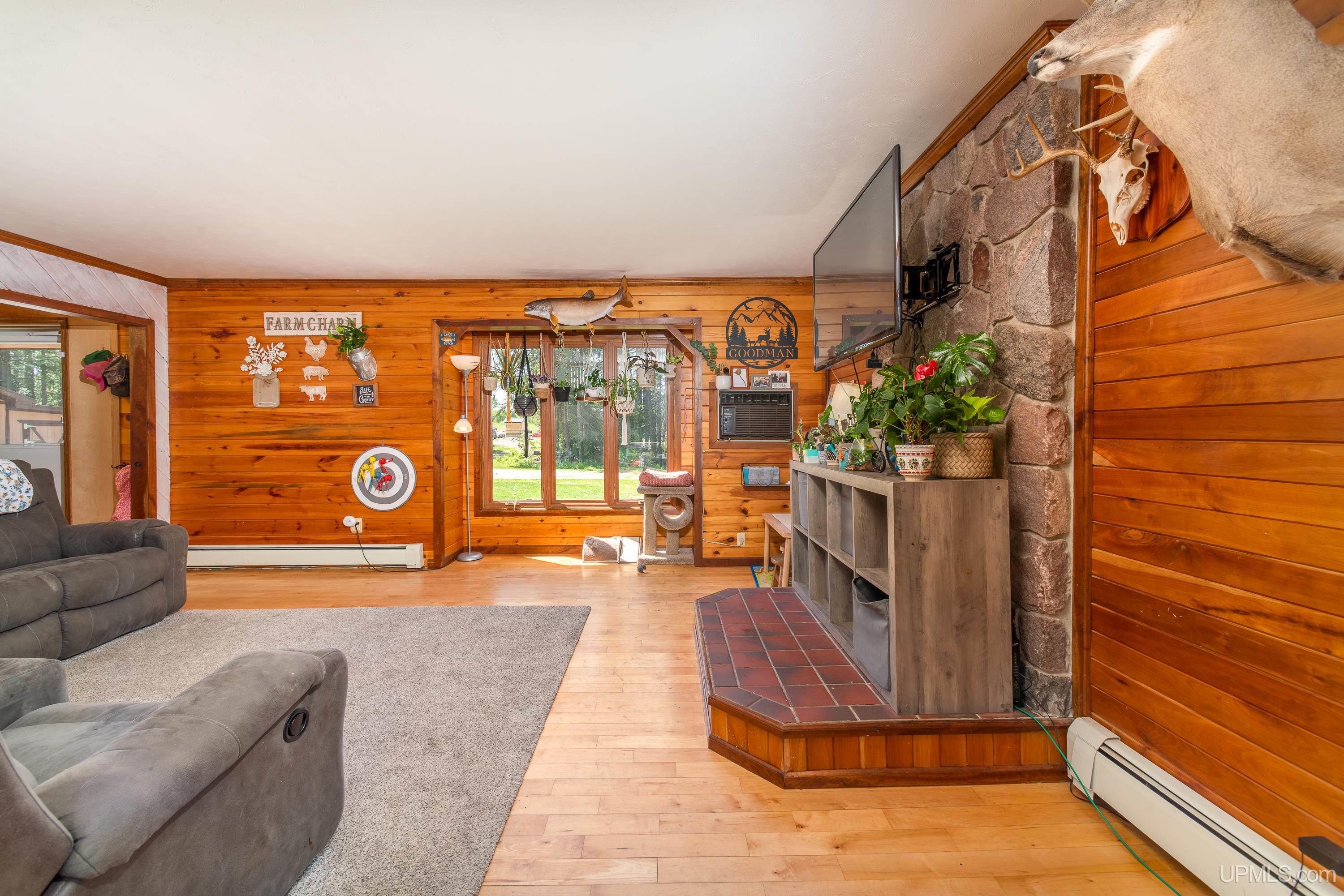 971 North Co Road Skandia, MI 49885 - Photo 4 of 41