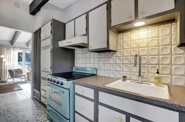 $595,000 | 2685 Kubel Avenue, South Lake Tahoe, CA 96150