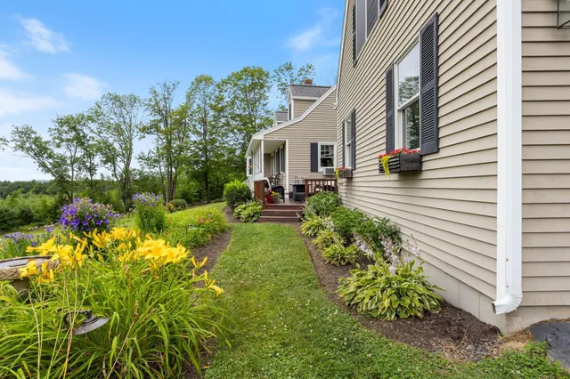 $599,000 | 3 Foothill Lane, Sanford, ME 04073