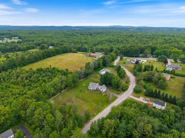$599,000 | 3 Foothill Lane, Sanford, ME 04073