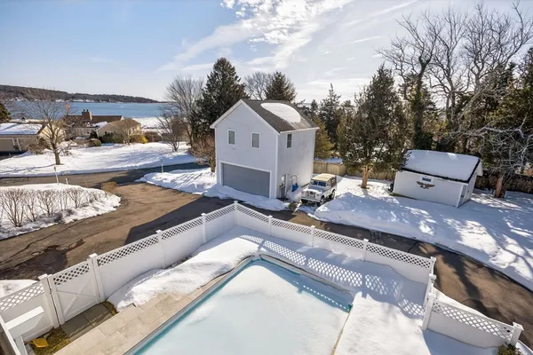$2,900,000 | 44 Seabury Point Road, Duxbury, MA 02332
