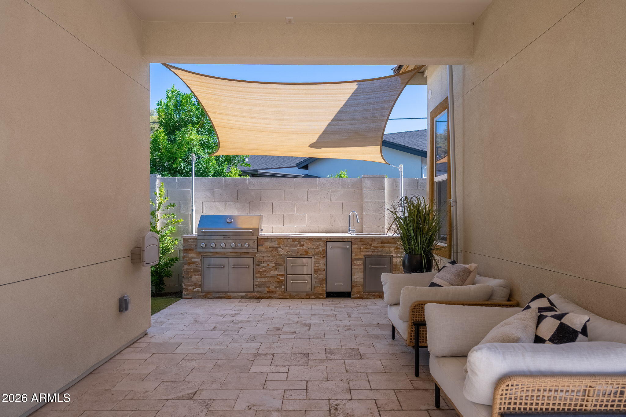 1555 East Ocotillo Road, Unit 9 Phoenix, AZ 85014 - Photo 33 of 41 Covered Patio