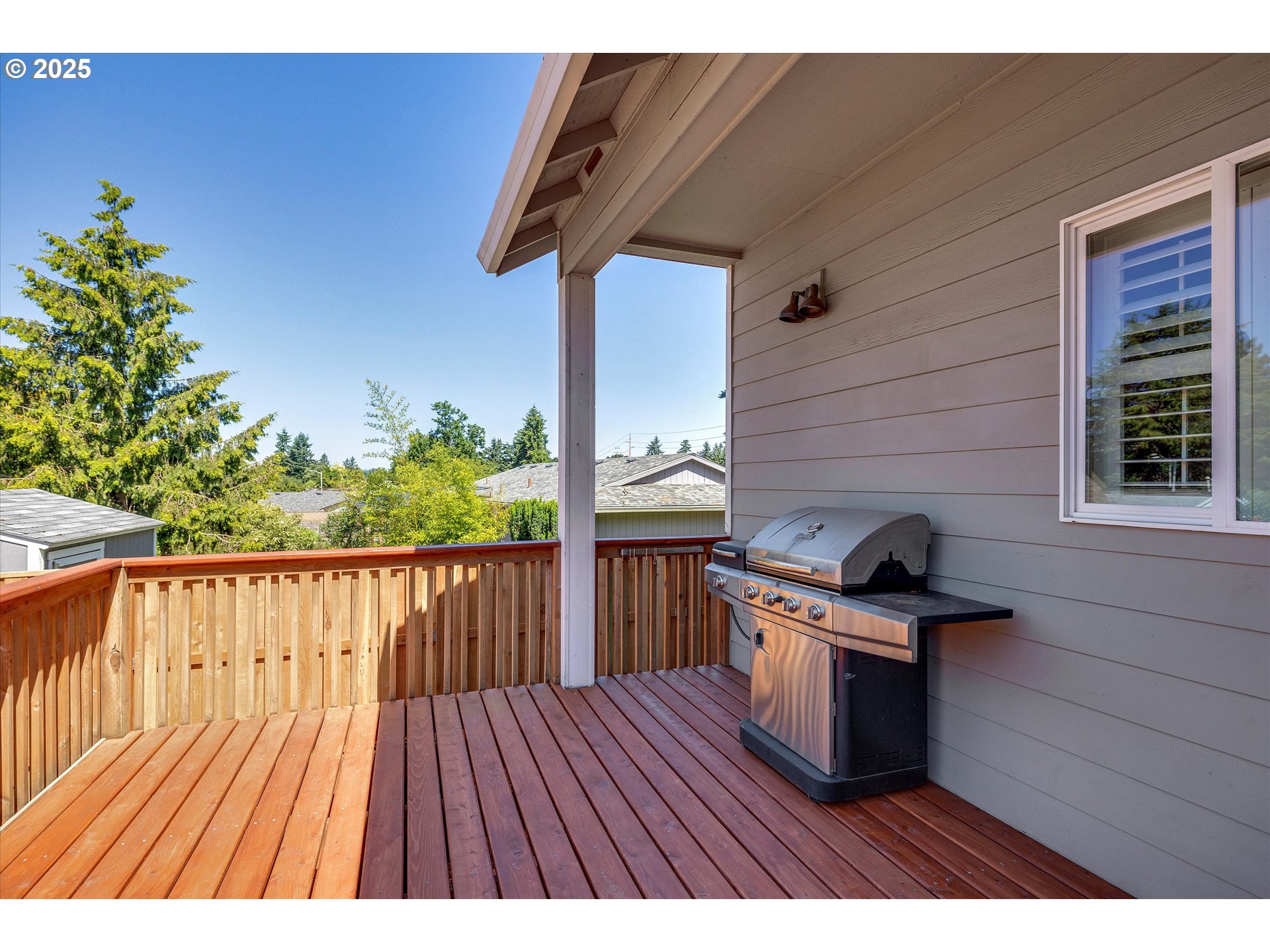 125 Telford Road Oregon City, OR 97045 - Photo 41 of 42 a view of a balcony with wooden floor