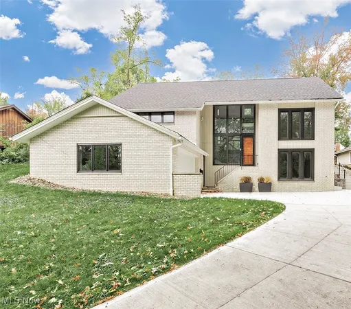 $754,000 | 20601 Shelburne Road, Beachwood, OH 44122