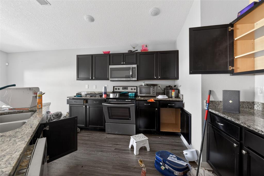 10120 Carp Holw Road Sun City Center, FL 33573 - Photo 2 of 25