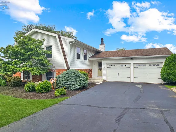 $314,900 | 4360 County Road 183, Clyde, OH 43410