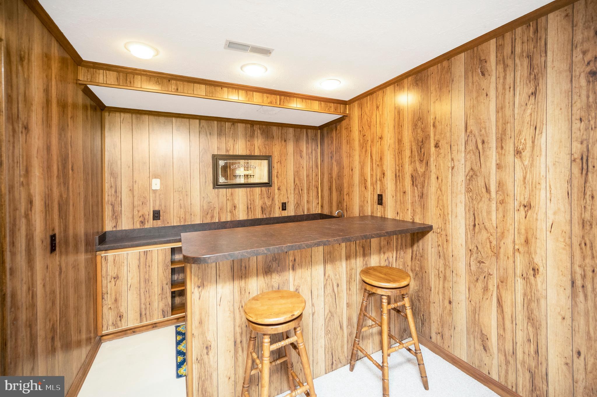 104 Appleview Court Locust Grove, VA 22508 - Photo 26 of 65 Built in bar