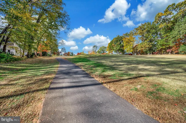$399,900 | 104 Appleview Court, Locust Grove, VA 22508