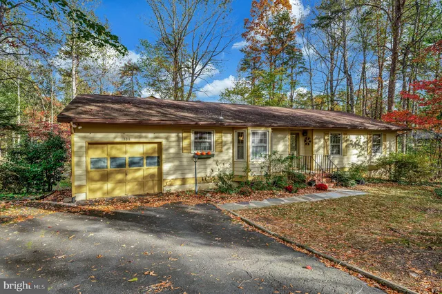 $399,900 | 104 Appleview Court, Locust Grove, VA 22508