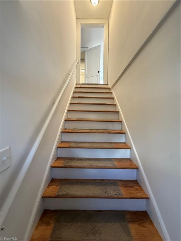 2046 Queen Street Winston-Salem, NC 27103 - Photo 11 of 15