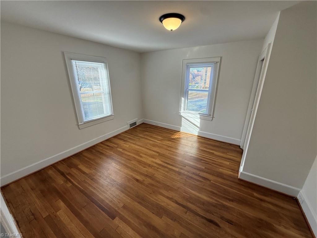 2046 Queen Street Winston-Salem, NC 27103 - Photo 5 of 15