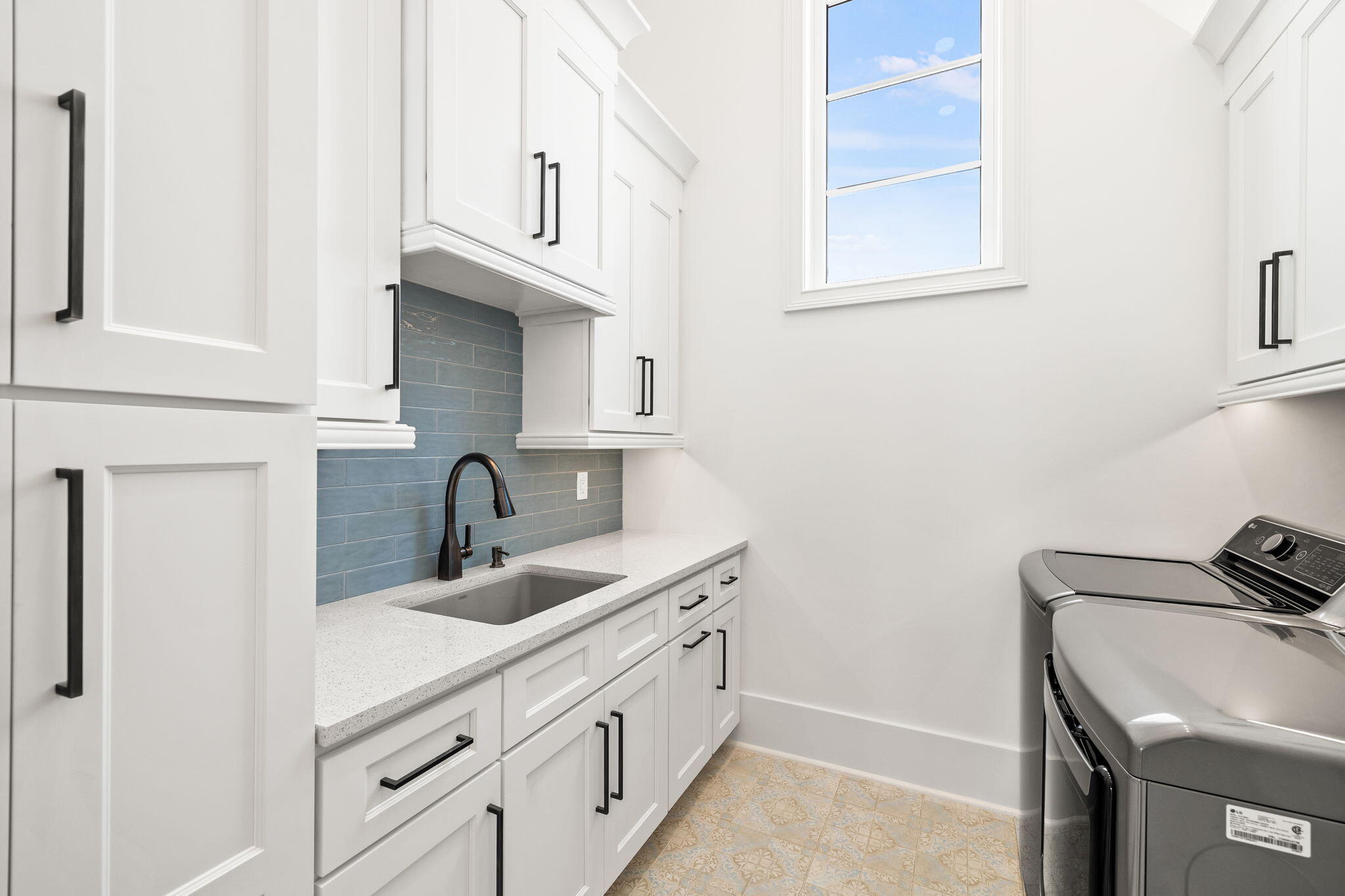 45 Emerald Ridge Santa Rosa Beach, FL 32459 - Photo 33 of 58 a kitchen with stainless steel appliances granite countertop a sink stove and cabinets