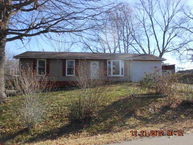 706 Hayes Street Springfield, TN 37172 - Photo 1 of 13 Gallery Image 1