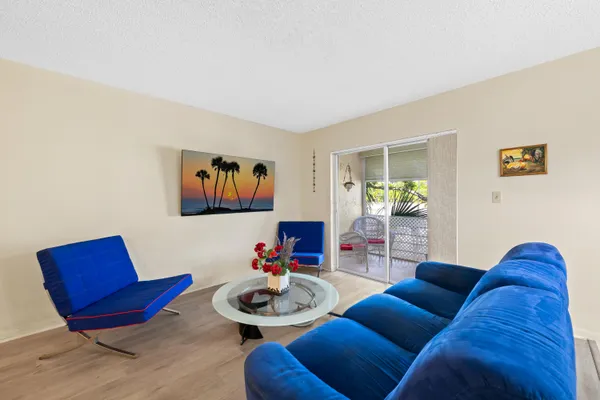 $115,000 | 5180 East Sabal Palm Boulevard, Unit 239, Tamarac, FL 33319