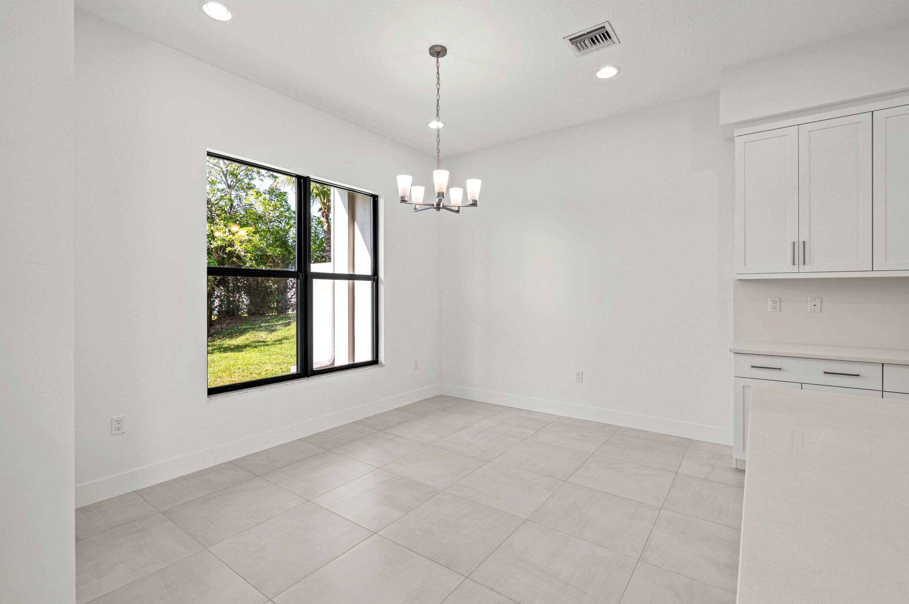8360 Crystal Downs Avenue Boca Raton, FL 33434 - Photo 6 of 42 Breakfast Nook