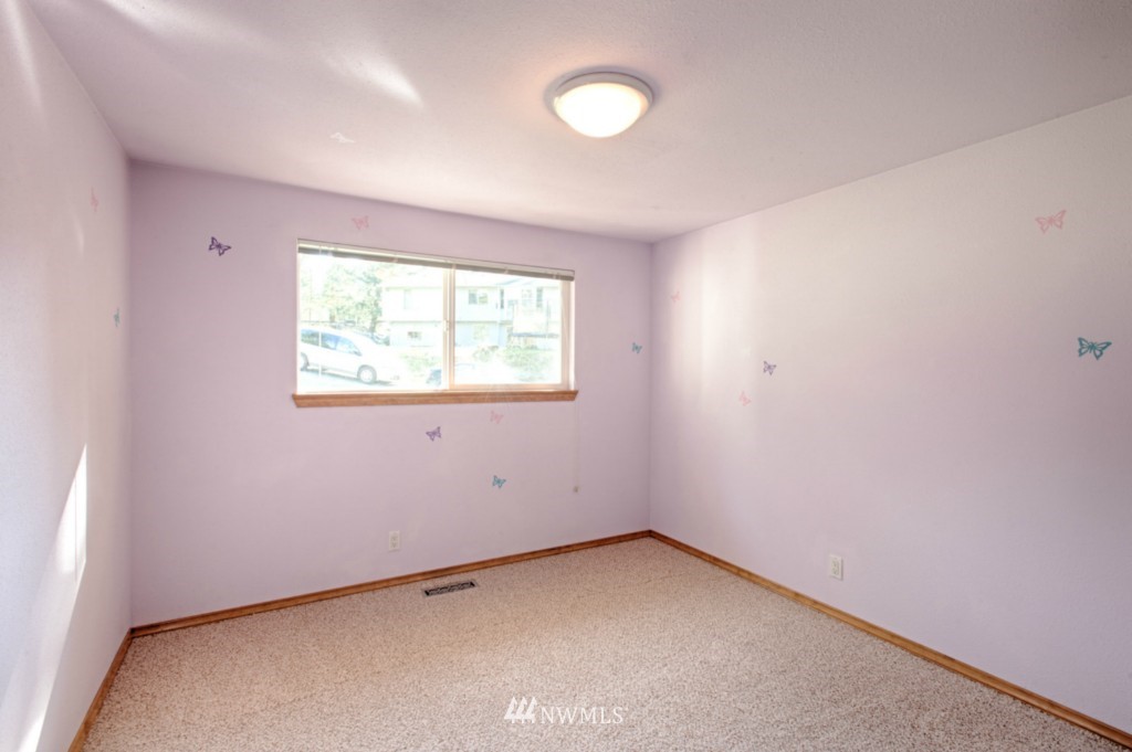 14727 169th Avenue Southeast Renton, WA 98059 - Photo 14 of 25 Gallery Image 14