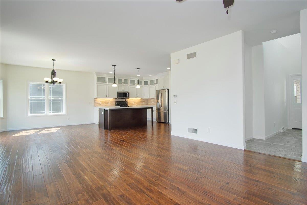 4027 Taunton Road Windsor, WI 53598 - Photo 10 of 54 Gallery Image 10