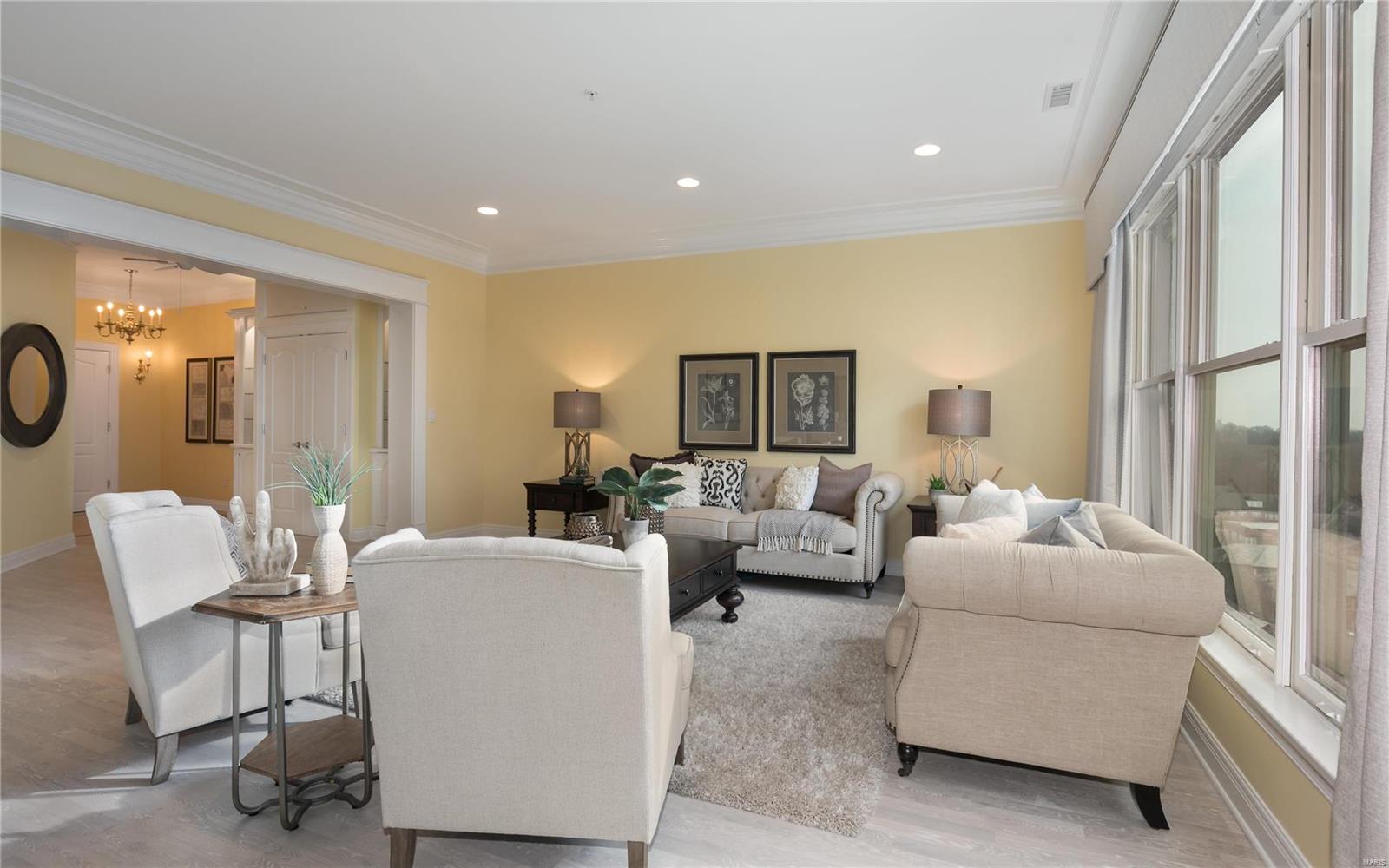 750 South Hanley Road, Unit 66 St. Louis, MO 63105 - Photo 2 of 26 Gallery Image 2