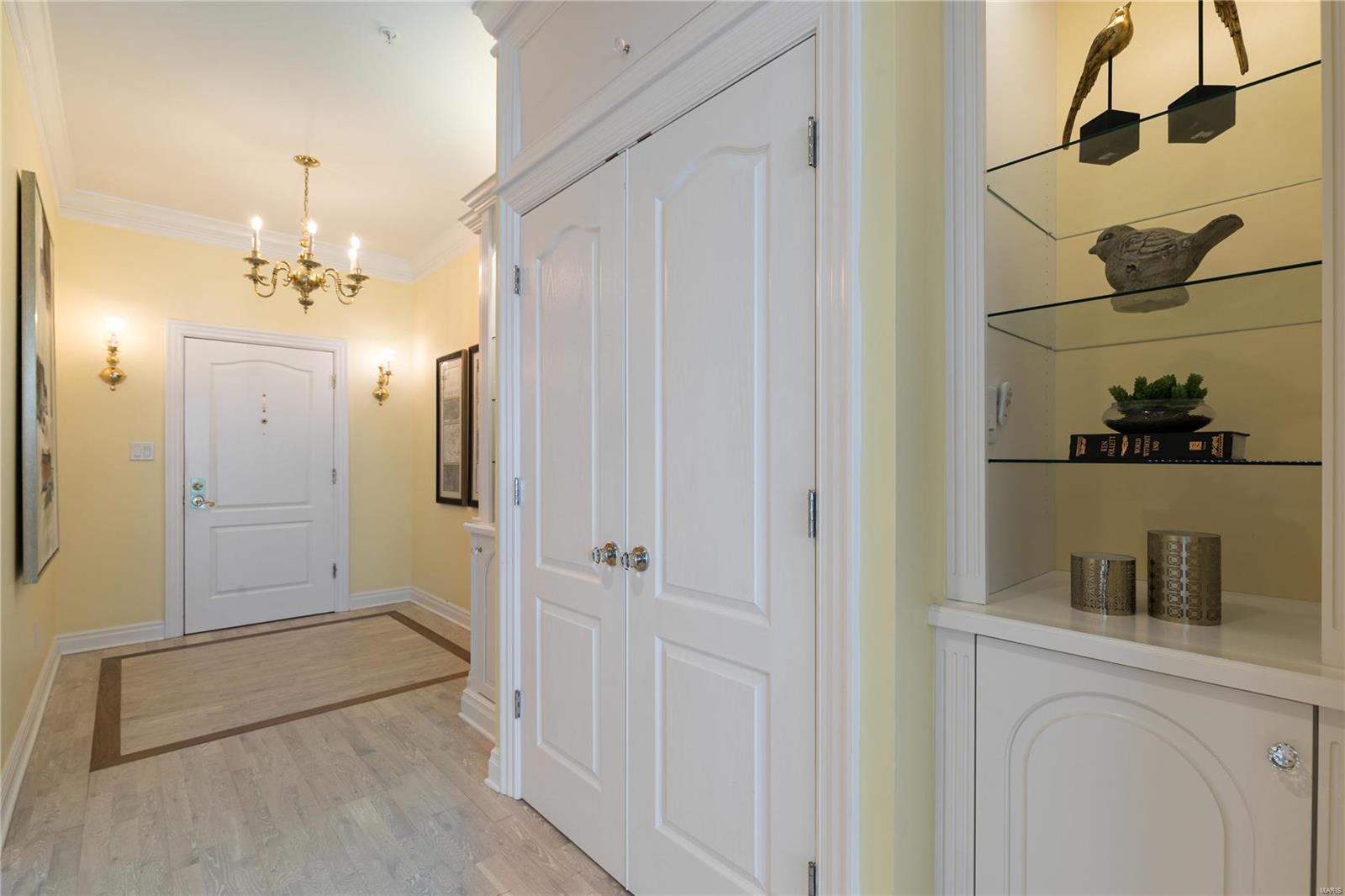 750 South Hanley Road, Unit 66 St. Louis, MO 63105 - Photo 12 of 26 Gallery Image 12