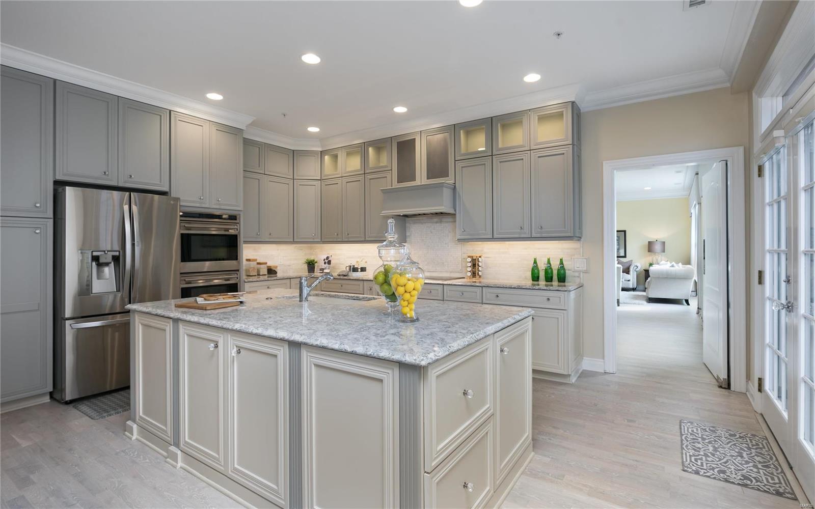 750 South Hanley Road, Unit 66 St. Louis, MO 63105 - Photo 6 of 26 Gallery Image 6