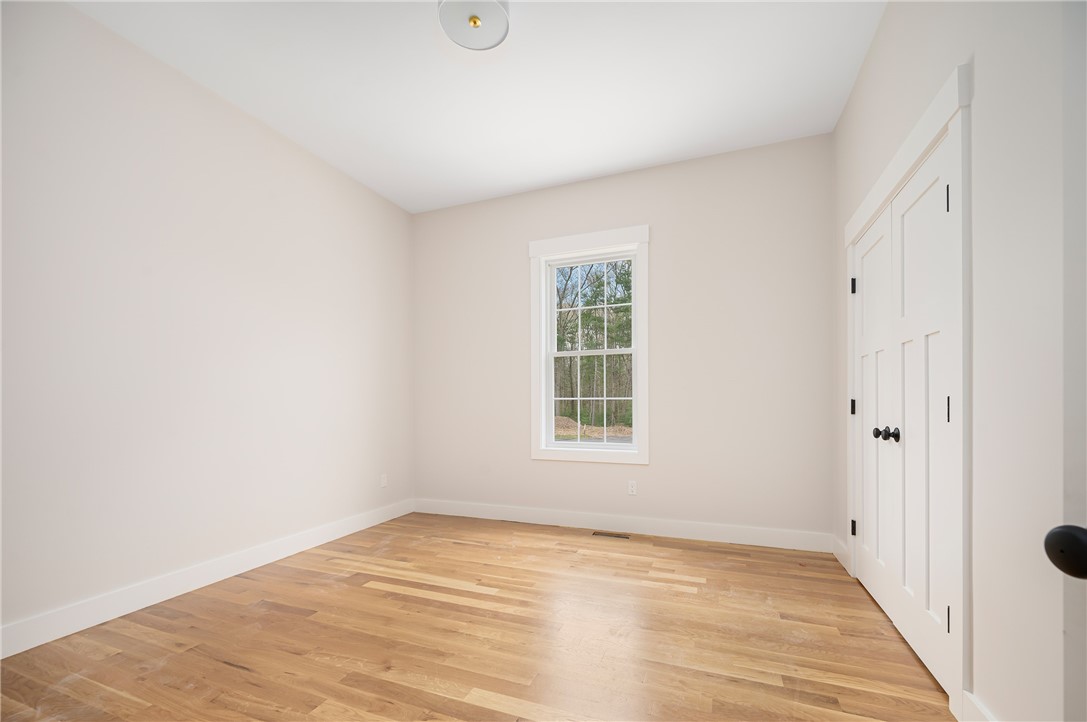 11 Fox Run North Scituate, RI 02857 - Photo 23 of 34