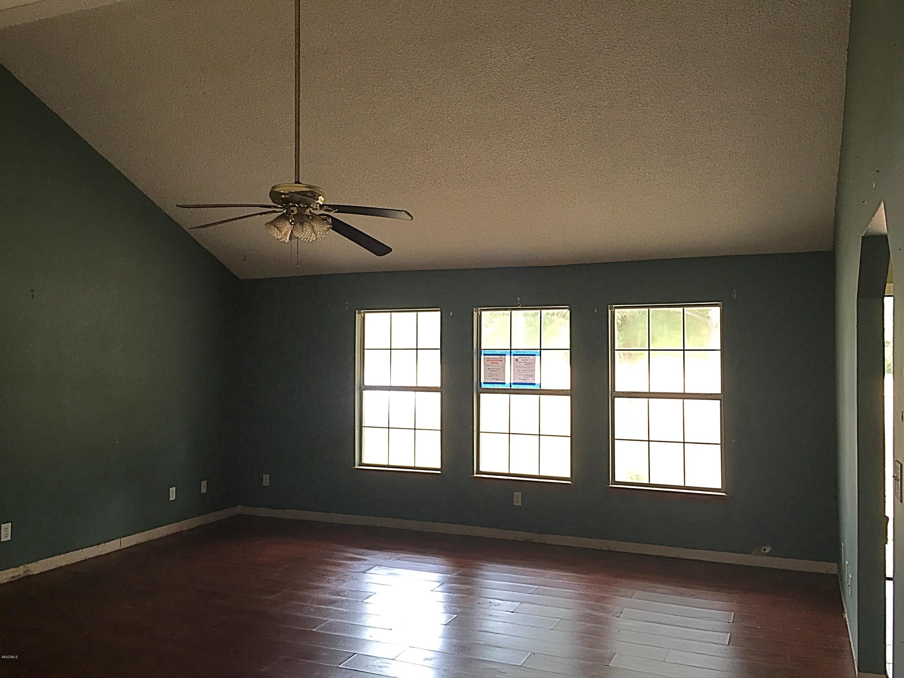11912 Cherry Valley Road Moss Point, MS 39562 - Photo 4 of 13 IMG_5839