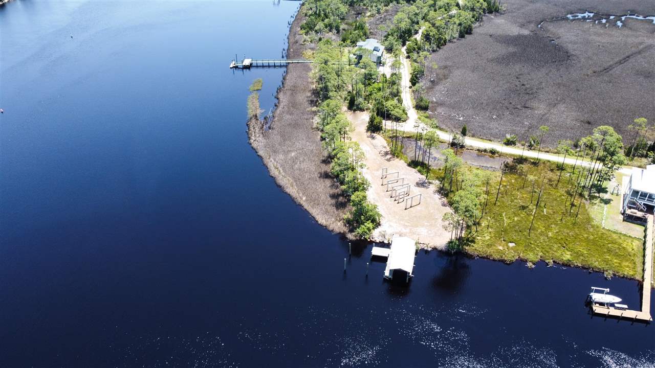 578 River Road Carrabelle, FL 32322 - Photo 18 of 24 Gallery Image 18