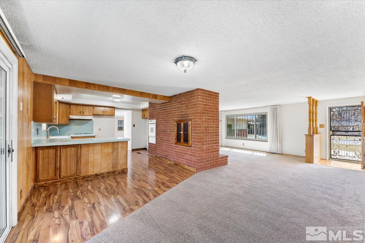 1455 Azure Circle Reno, NV 89509 - Photo 7 of 37 Photo 7