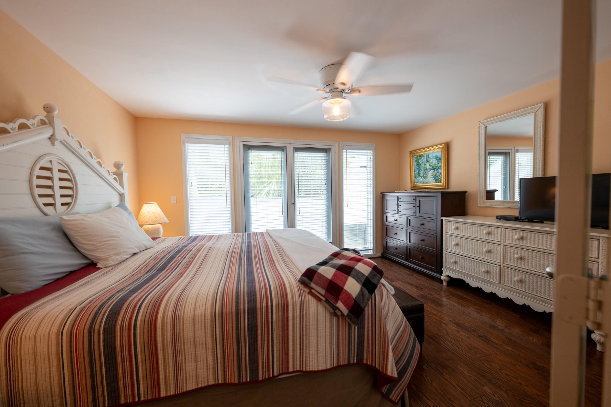 101 Front Street, Unit 4 Key West, FL 33040 - Photo 9 of 26 101 Front St. #4 - For Rent