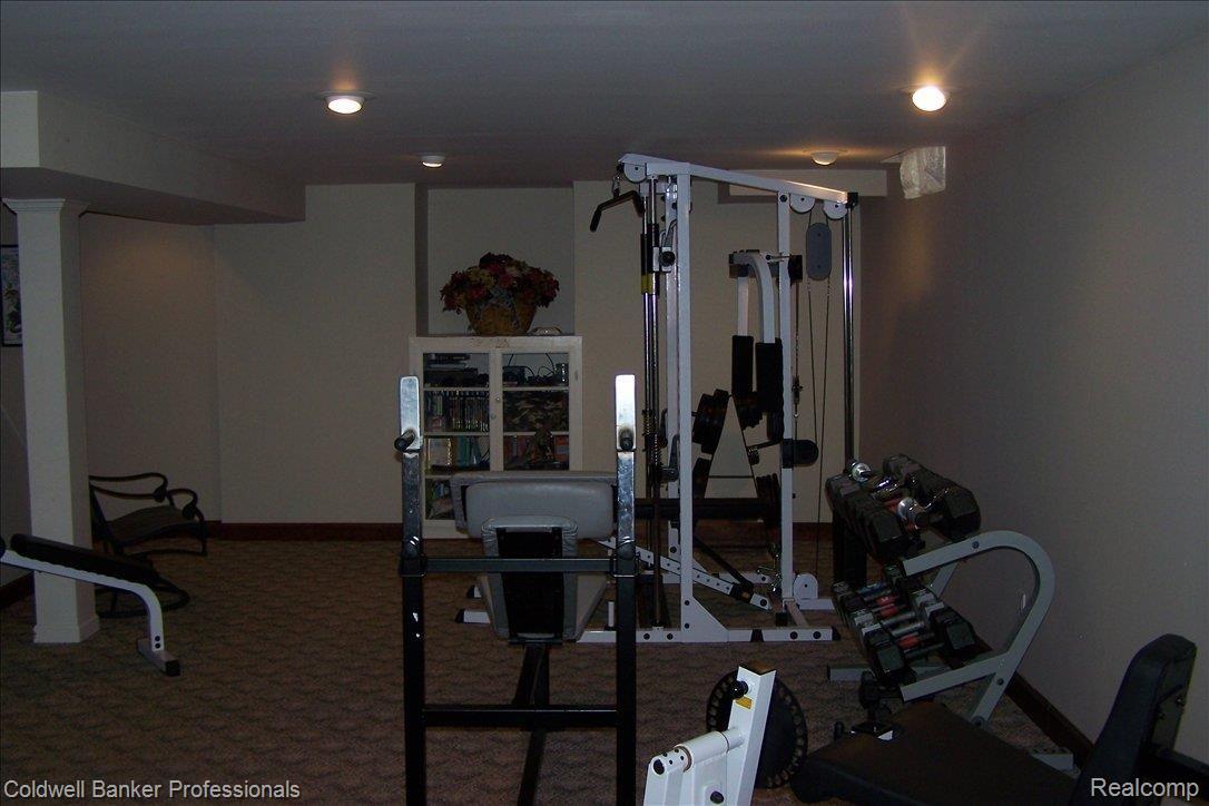 46437 Mornington Road Canton, MI 48188 - Photo 15 of 18 EXTRA ROOM FOR WORKOUT EQUIPMENT