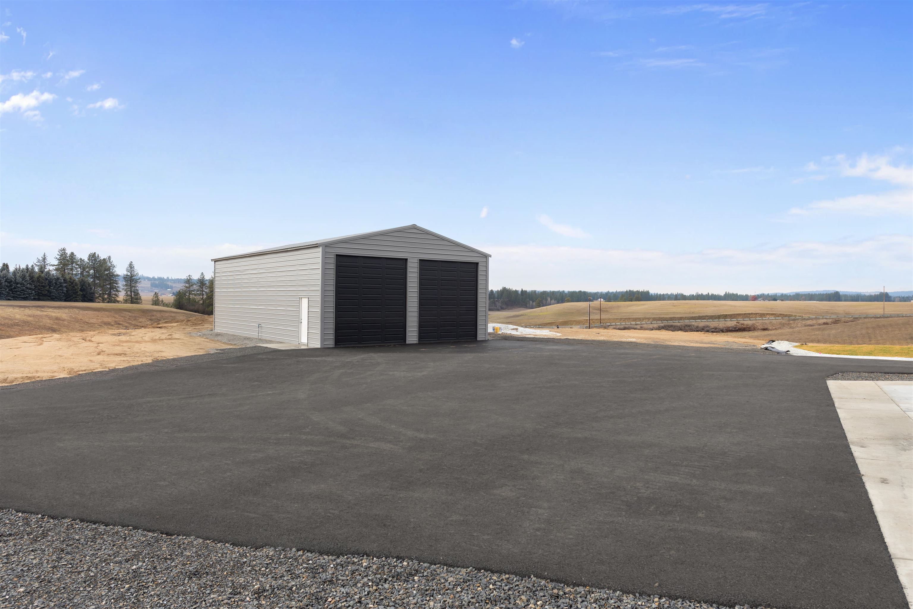 13790 North Bruce Road Mead, WA 99021 - Photo 16 of 49