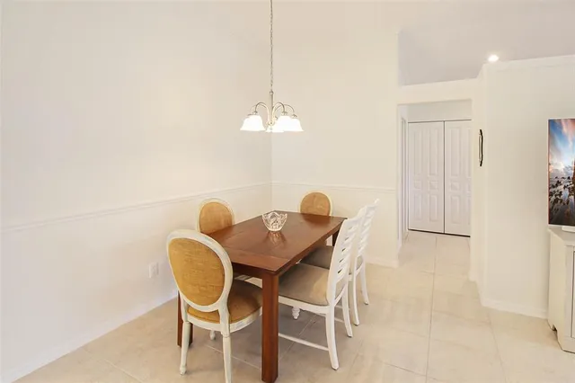 $4,100 | 163 Braemar Avenue, Venice, FL 34293