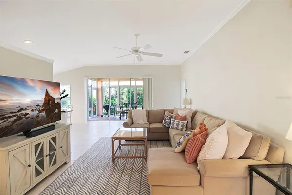 $4,100 | 163 Braemar Avenue, Venice, FL 34293