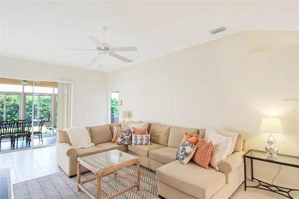 $4,100 | 163 Braemar Avenue, Venice, FL 34293