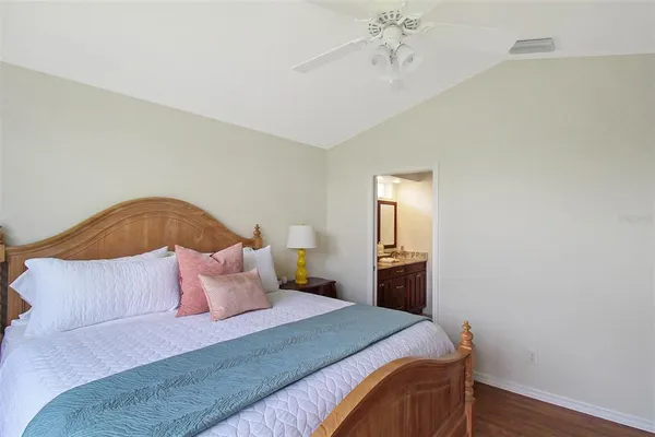 $4,100 | 163 Braemar Avenue, Venice, FL 34293