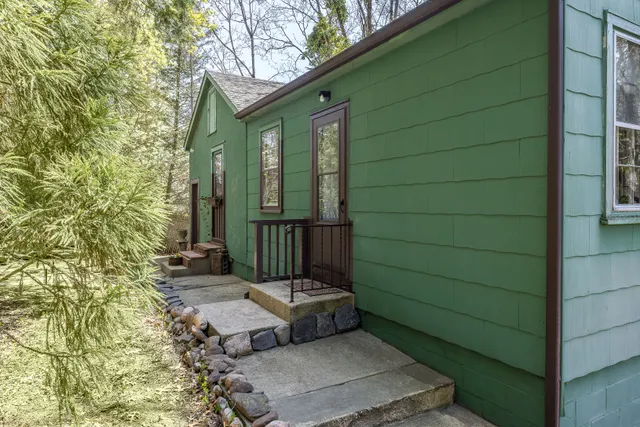 $2,495,000 | Undisclosed Address, Southampton, NY 11968