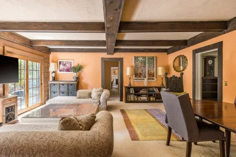 $2,495,000 | Undisclosed Address, Southampton, NY 11968