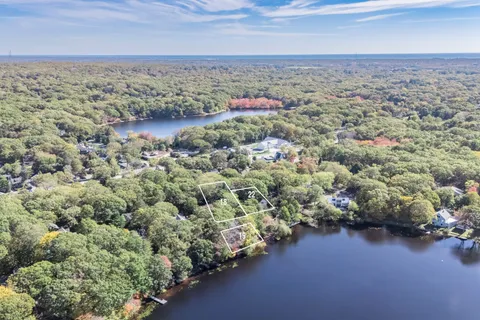 $2,495,000 | Undisclosed Address, Southampton, NY 11968