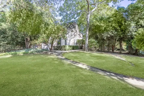 $2,495,000 | Undisclosed Address, Southampton, NY 11968