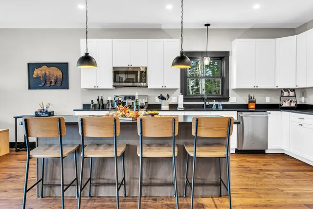 $1,349,000 | 114 Valley View Drive, Newry, ME 04261