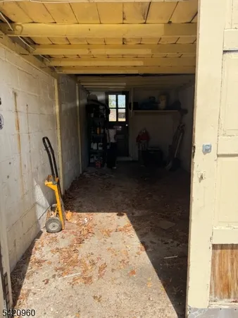 $3,300 | 413 East 7th Avenue, Roselle, NJ 07203