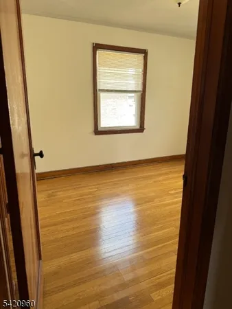 $3,300 | 413 East 7th Avenue, Roselle, NJ 07203