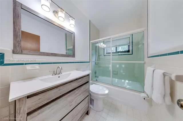 $7,200 | 6290 Southwest 86th Street, Miami, FL 33143