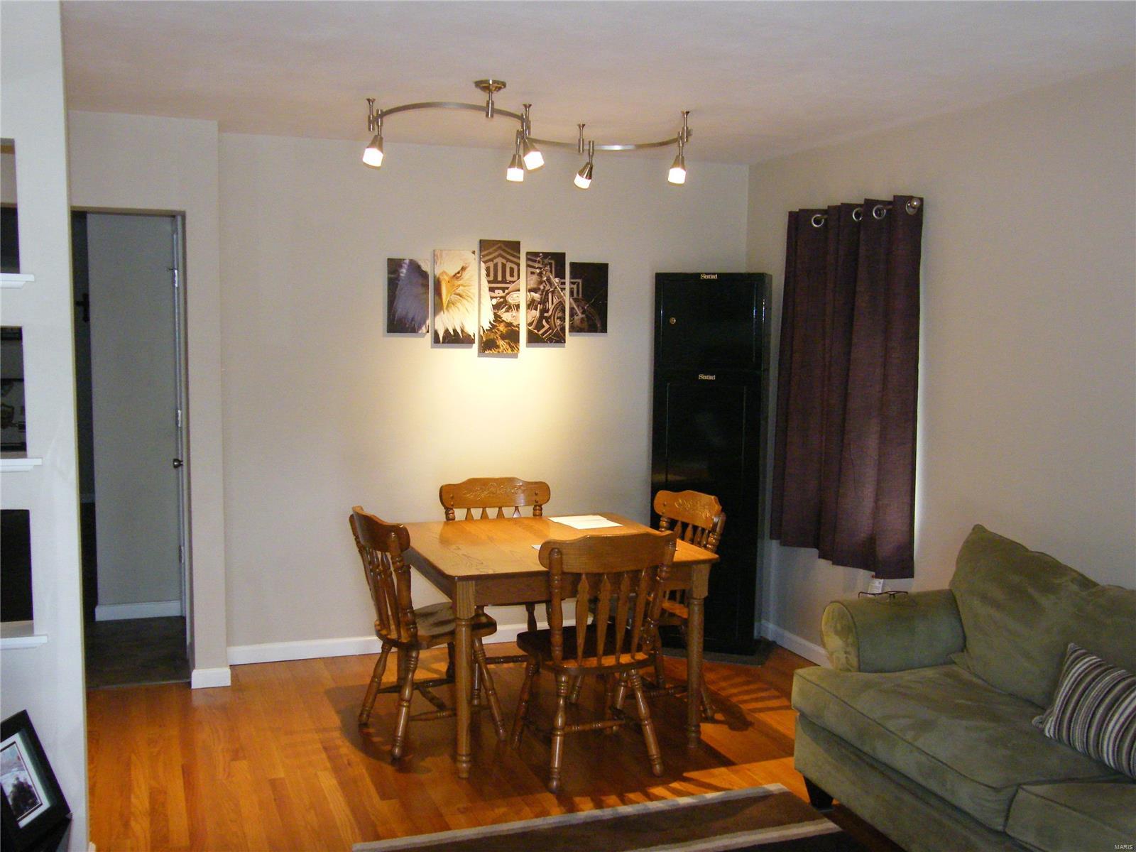 7402 Morgan Ford Road St. Louis, MO 63116 - Photo 5 of 28 Gallery Image 5