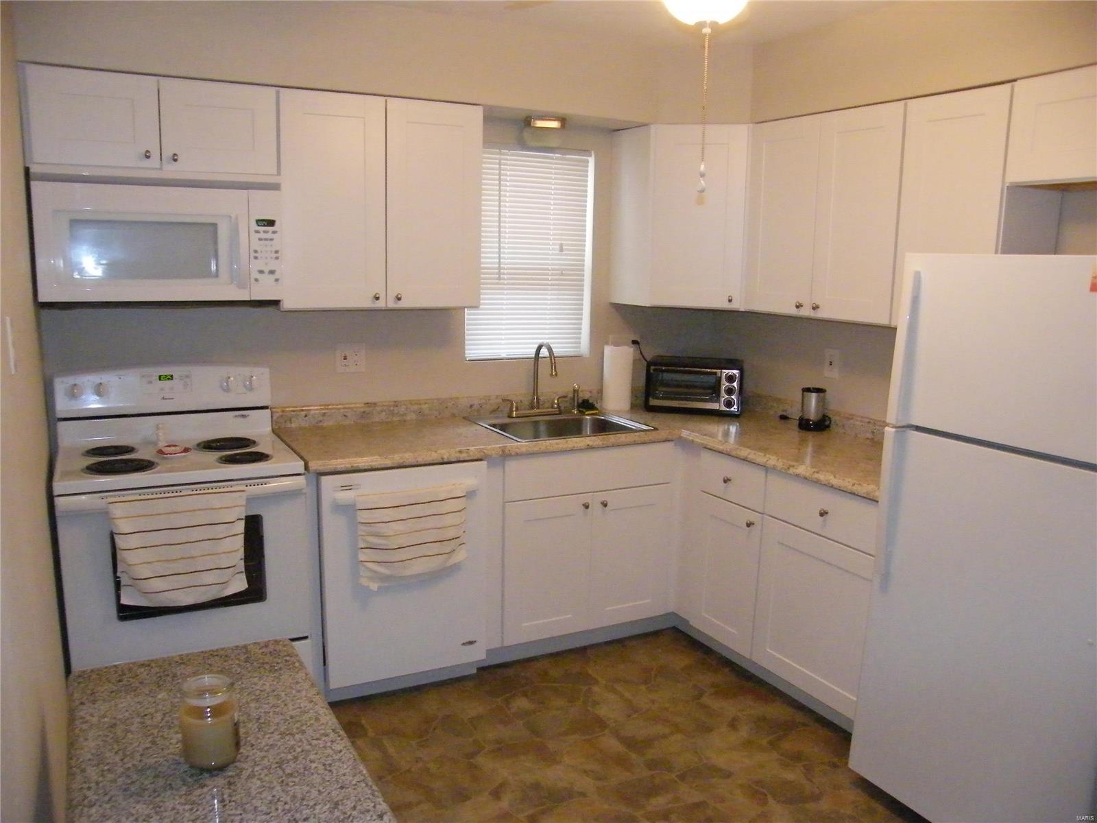 7402 Morgan Ford Road St. Louis, MO 63116 - Photo 8 of 28 Gallery Image 8
