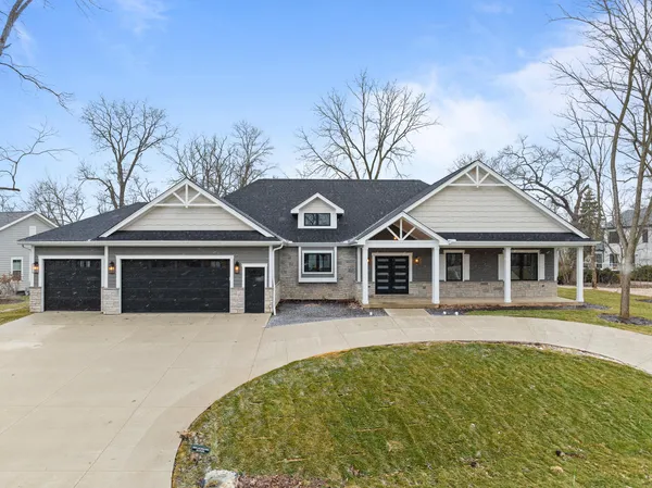$1,395,000 | 1620 Prestwick Drive, Unit 2043, Geneva, WI 53147